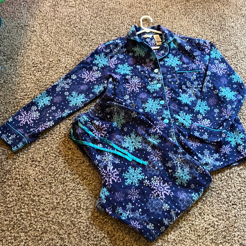 Adonna 2pc Snowflake Christmas Pajama Set